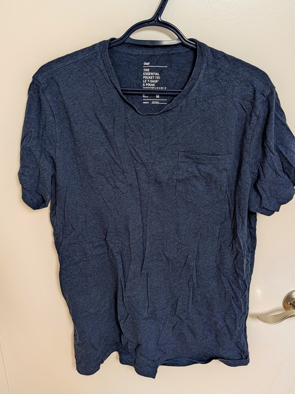 Gap Essential Pocket Tee - Men's Medium